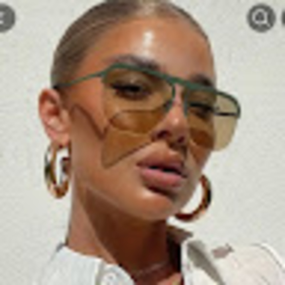 Meet your Posher, Cc